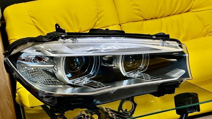 Фара права BMW X5 F15 AHL Адаптивна USA 63117317110 фото